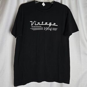 Unisex Mens LargeVintage Classic 1964 black tshirt Birthday shirt EUC‎
